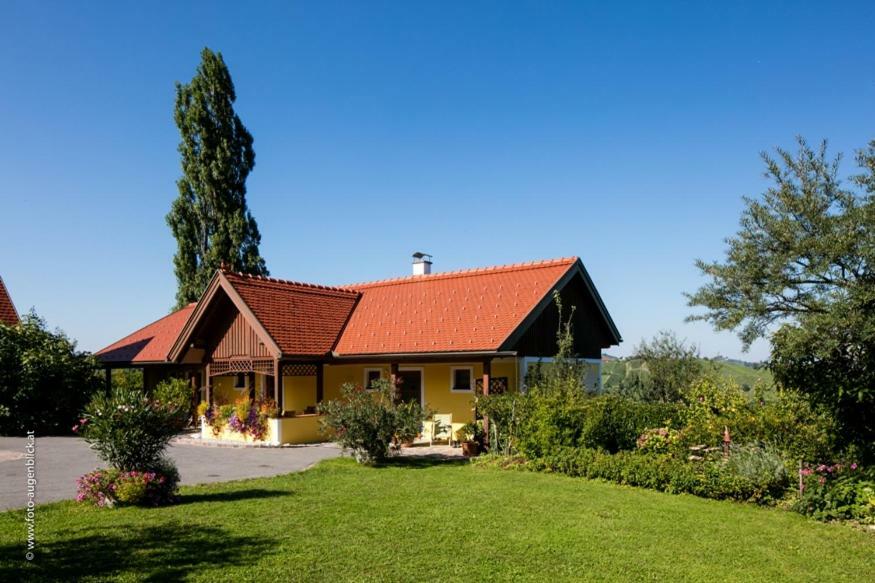 Weingut- Gaestezimmer Marko Лейтшах Екстериор снимка